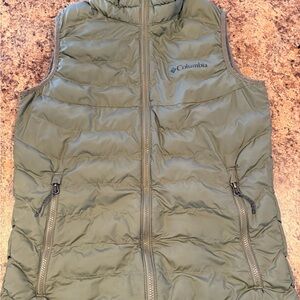 Columbia Men’s Green Puffer Vest